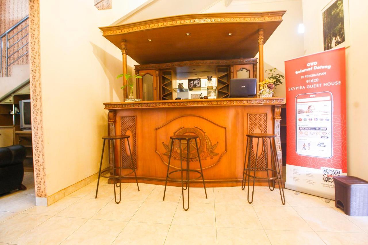 Spot On 91620 Skypiea Guest House Тасикмалая Экстерьер фото
